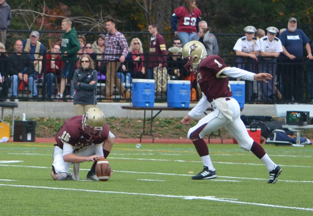 Medeiros’ late field goal seals 10-7 victory for Norwich over WPI